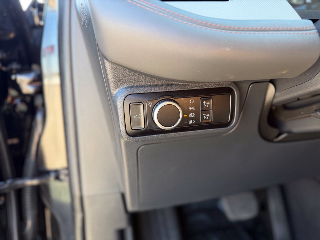 Certified 2025 Ford Explorer Active RWD image 27