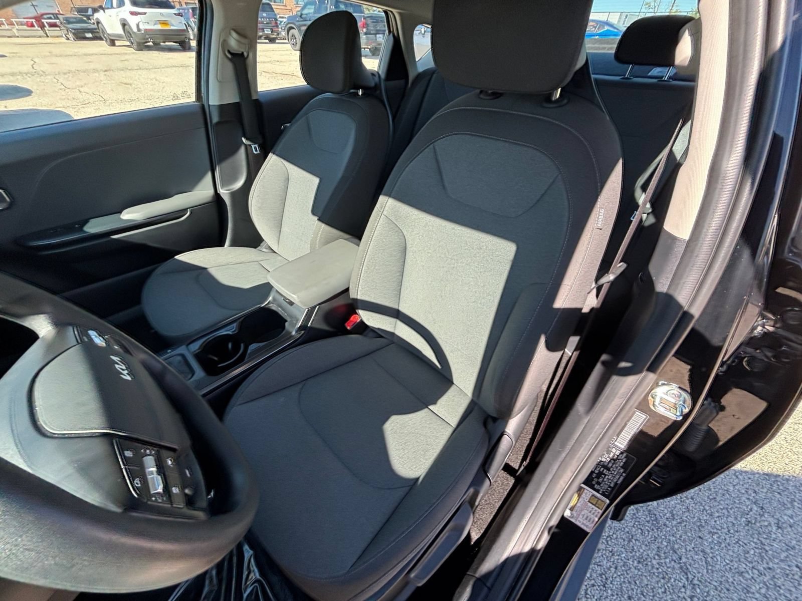 Used 2025 Kia K4 FWD image 34