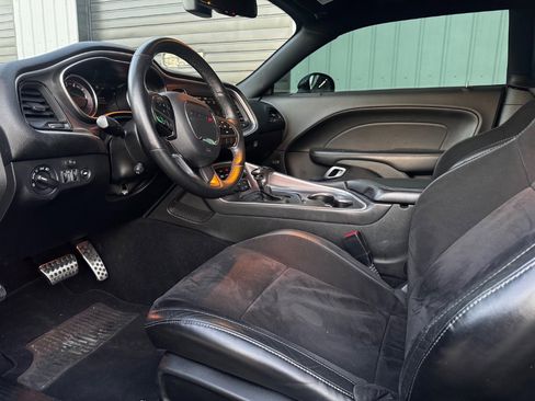 Used 2019 Dodge Challenger R/T Scat Pack w/ Widebody Package image 23