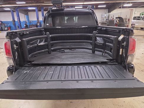 Used 2019 Toyota Tacoma TRD Pro image 22