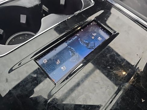 Used 2024 Lincoln Navigator Reserve w/ Equipment Group 201A image 16