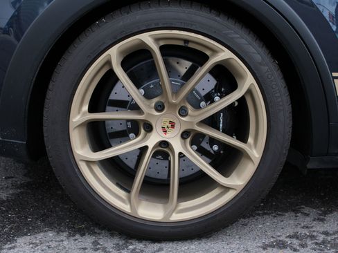 Certified 2024 Porsche Cayenne Turbo GT image 30