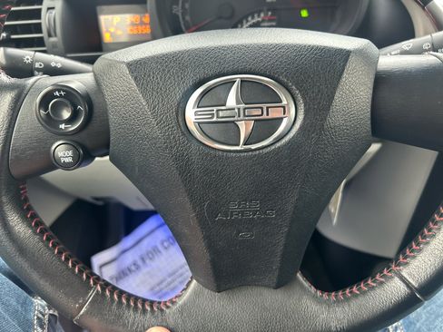 Used 2012 Scion iQ image 17