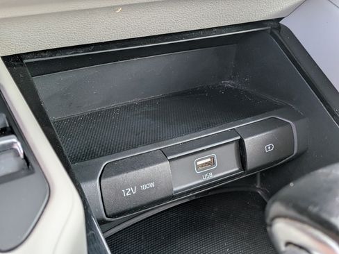 Used 2021 Kia Telluride S FWD image 34