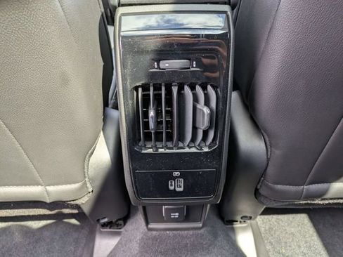 New 2026 Jeep Compass Latitude w/ Sun and Sound Group AWD/4WD image 29