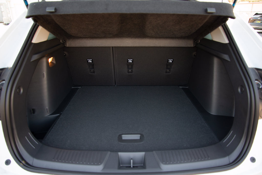 New 2026 Chevrolet Trax LT w/ Sunroof Package FWD image 20
