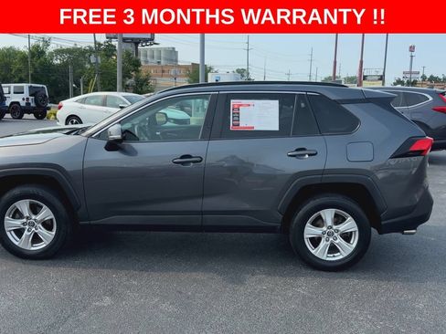 Used 2020 Toyota RAV4 XLE AWD/4WD image 5