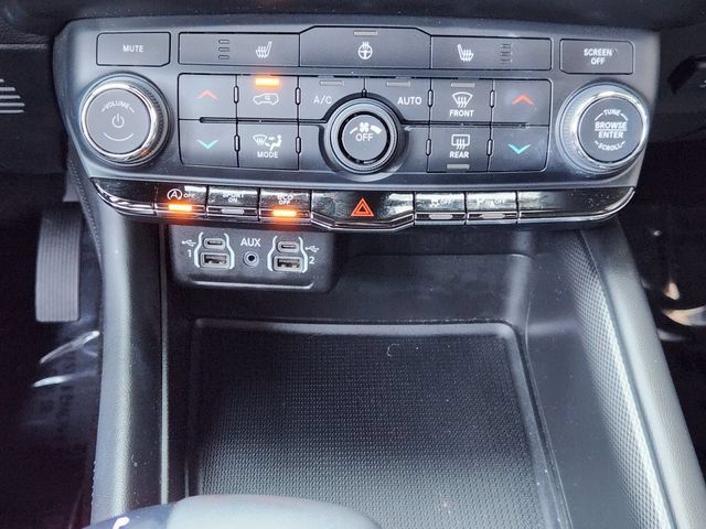 Used 2022 Dodge Durango GT RWD image 14