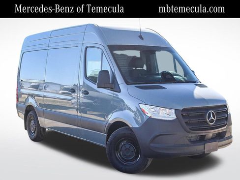 New 2025 Mercedes-Benz Sprinter 2500 image 1