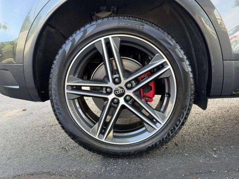 Certified 2025 Audi Q5 e Premium Plus w/ Premium Plus Package AWD/4WD image 32
