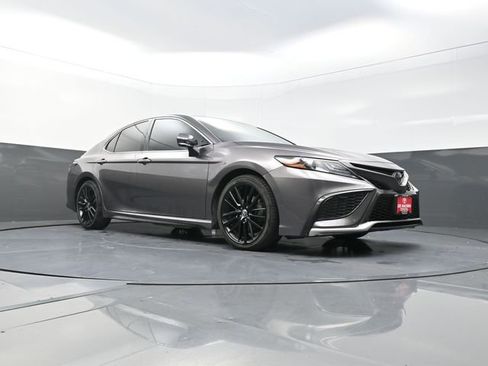 Used 2022 Toyota Camry XSE AWD/4WD image 35