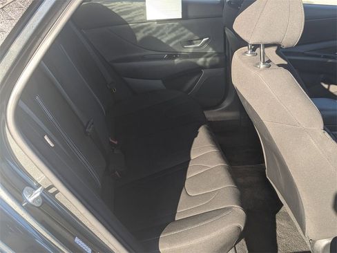 Used 2024 Hyundai Elantra SEL image 28