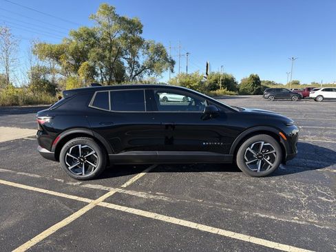 New 2026 Chevrolet Equinox EV LT w/ Comfort Package image 4