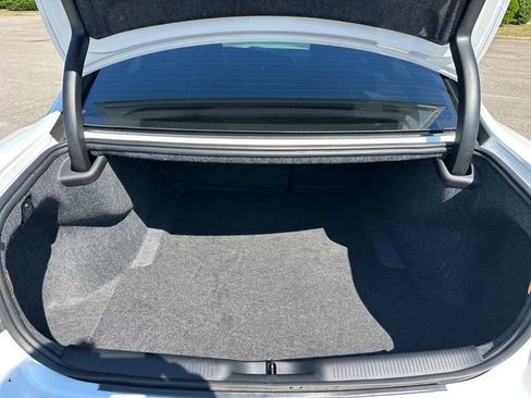 Used 2022 Dodge Charger R/T w/ Plus Group RWD image 28