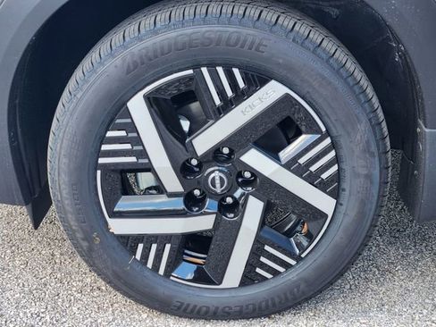 New 2026 Nissan Kicks SV image 7