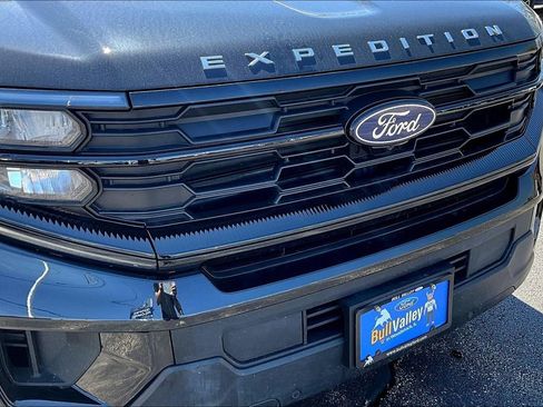 Used 2025 Ford Expedition Active AWD/4WD image 34