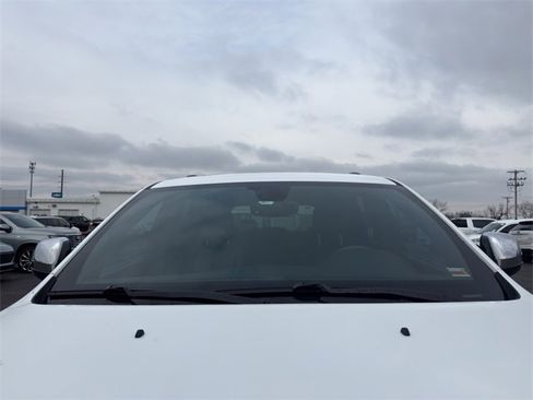 Used 2018 Jeep Grand Cherokee Limited w/ Luxury Group II image 25