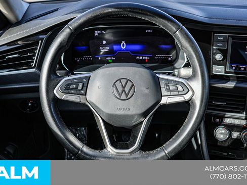 Used 2024 Volkswagen Jetta SE image 24