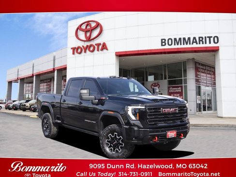 Used 2026 GMC Sierra 2500 AT4X image 1