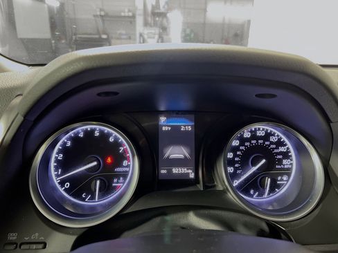 Used 2019 Toyota Camry SE FWD image 21