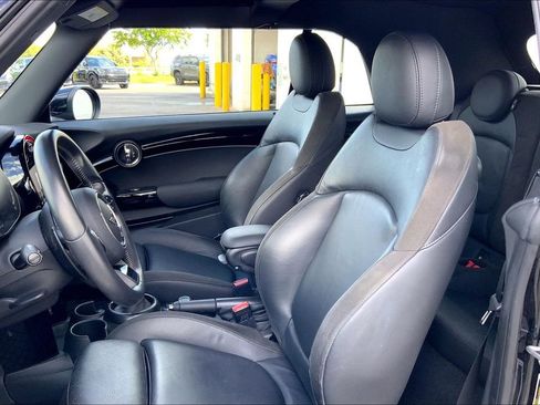 Used 2023 MINI Cooper S w/ Signature Upholstery Package FWD image 25