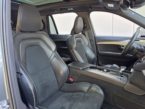 Used 2019 Volvo XC90 T6 R-Design w/ Protection Package Premier image 37