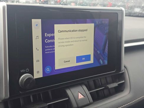 Certified 2025 Toyota RAV4 XLE image 30