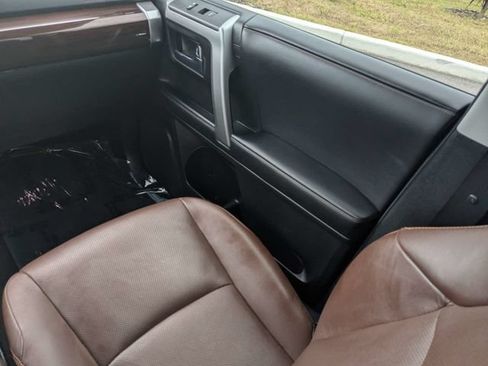 Used 2023 Toyota 4Runner Limited AWD/4WD image 18