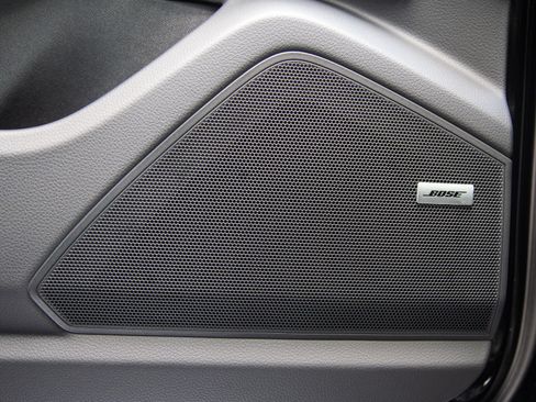 Certified 2024 Porsche Cayenne S AWD/4WD image 15