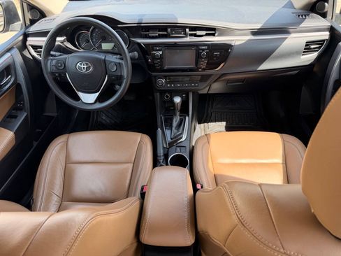 Used 2014 Toyota Corolla LE FWD image 10