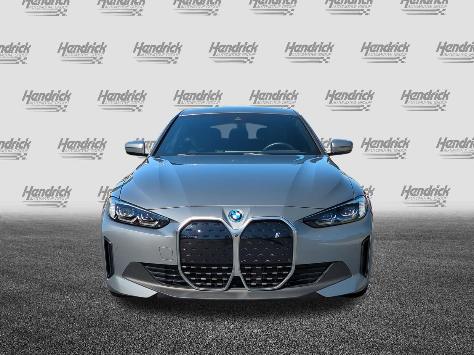 Certified 2022 BMW i4 eDrive40 w/ Premium Package RWD image 3