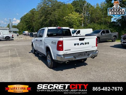 Used 2025 RAM 1500 Big Horn AWD/4WD image 8