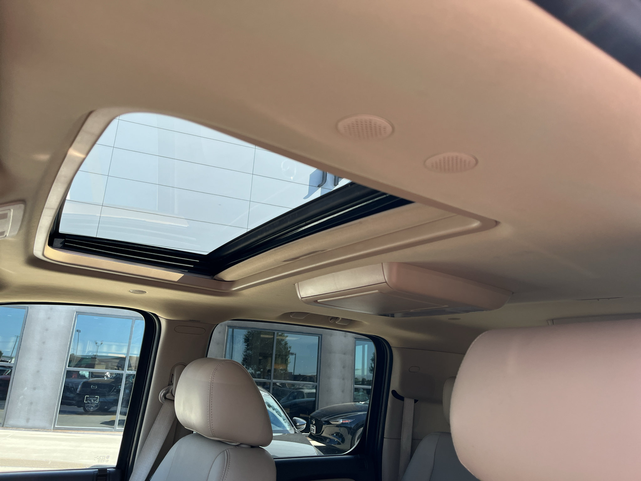 Used 2013 GMC Yukon XL Denali AWD/4WD image 26