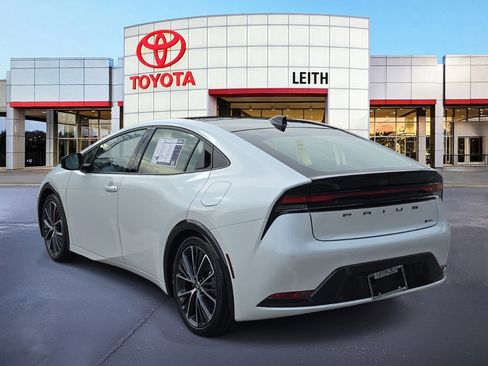 Used 2026 Toyota Prius Limited image 7
