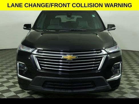Used 2023 Chevrolet Traverse Premier image 12