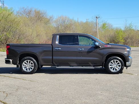 Used 2021 Chevrolet Silverado 1500 LTZ w/ Technology Package AWD/4WD image 4