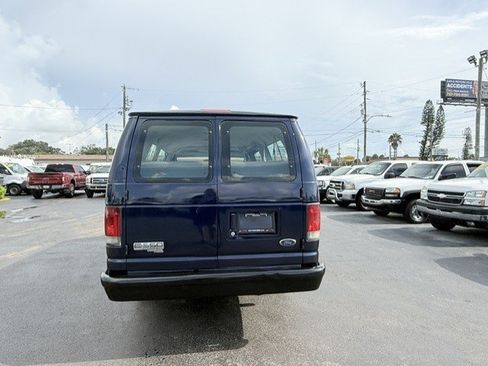 Used 2006 Ford E-350 and Econoline 350 XL RWD image 7