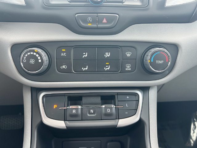 Used 2024 GMC Terrain SLE w/ Fleet Convenience Package FWD image 25