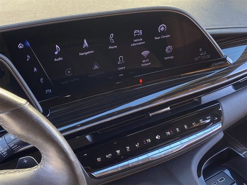 Certified 2023 Cadillac Escalade Premium Luxury image 27