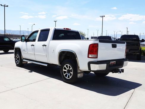 Used 2009 GMC Sierra 2500 SLT AWD/4WD image 4
