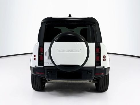 Used 2025 Land Rover Defender 110 X-Dynamic SE AWD/4WD image 6