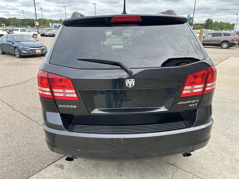 Used 2010 Dodge Journey SXT FWD image 6