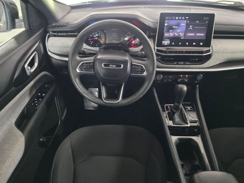 Used 2024 Jeep Compass Sport AWD/4WD image 28