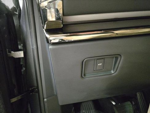 Certified 2023 Land Rover Range Rover Sport SE image 26