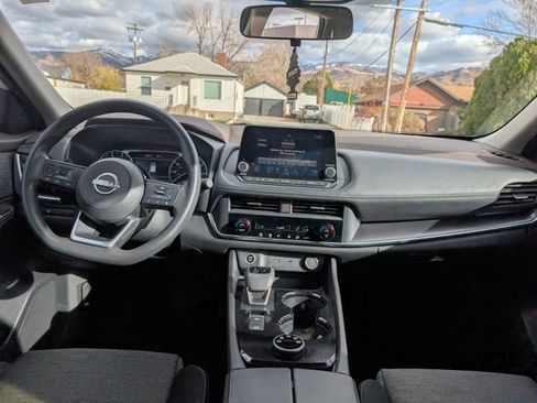 Certified 2023 Nissan Rogue SV image 6