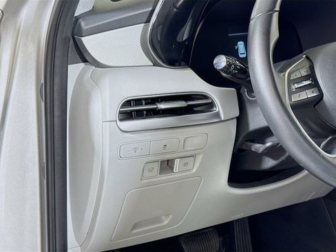 Used 2025 Hyundai Palisade SEL FWD image 8