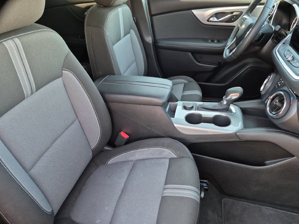 Used 2025 Chevrolet Blazer LT AWD/4WD image 28