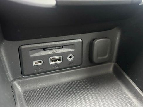 Certified 2023 GMC Terrain SLT w/ Infotainment Package II image 34