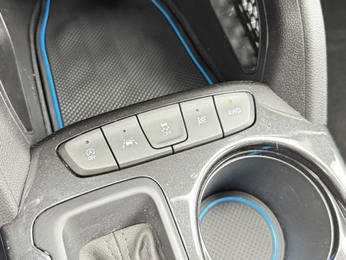 Certified 2022 Chevrolet TrailBlazer LT w/ LPO, Blackout Package image 11