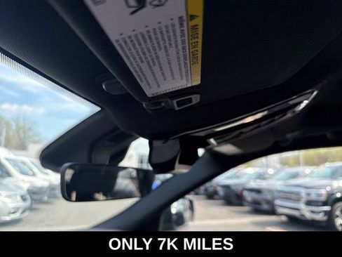 Used 2025 Jeep Grand Cherokee Laredo X AWD/4WD image 40